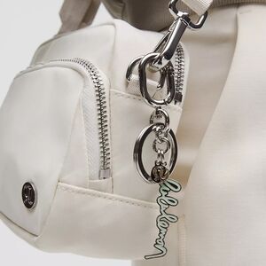 🍋 Lululemon Metal Script Keychain